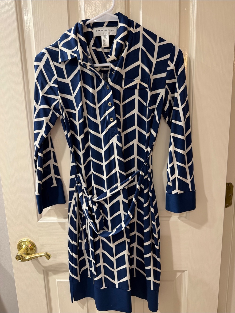 Like New 0P Donna Morgan Navy & White Geometric Long Sleeve Shirt Dress